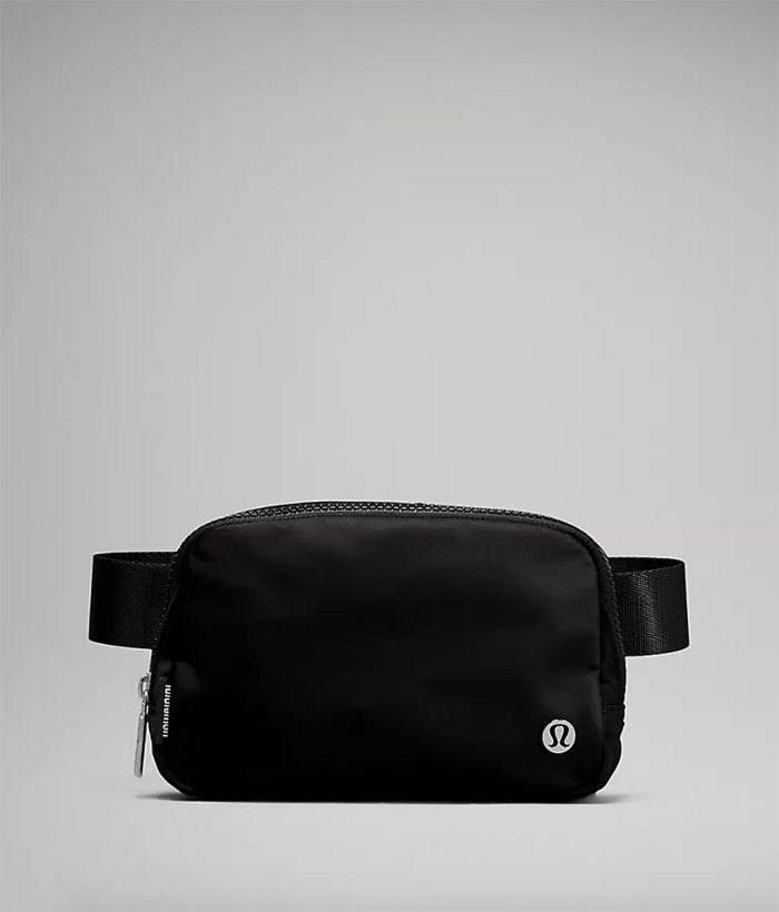 lululemon-new-year-everywhere-bag