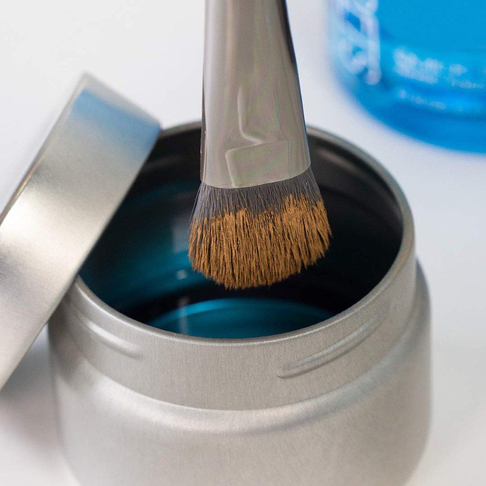 makeup-brush-cleaner