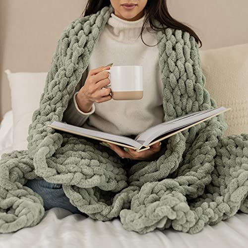Samiah knit blanket
