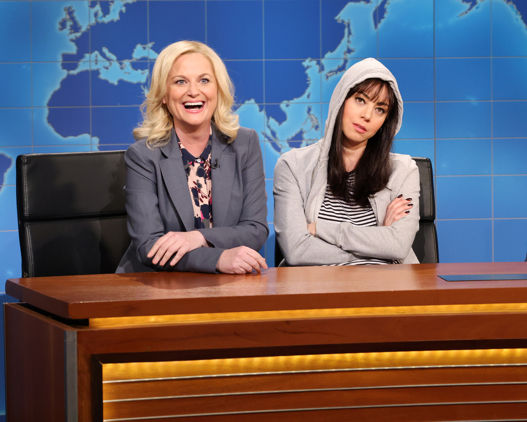SNL': Amy Poehler, Aubrey Plaza Reprise 'Parks & Rec' Roles
