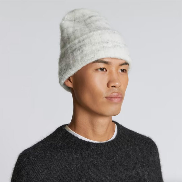valentines-day-gifts-new-relationship-everlane-beanie