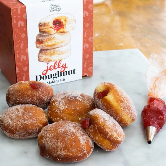 valentines-day-gifts-new-relationship-nordstrom-jelly-doughnut-kit