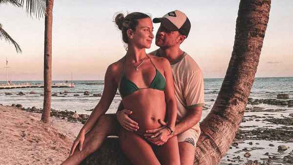 ‘Dancing With the Stars’ Pro Daniella Karagach’s Baby Bump Before Welcoming 1st Child: See Her Pregnancy Photos palm tree