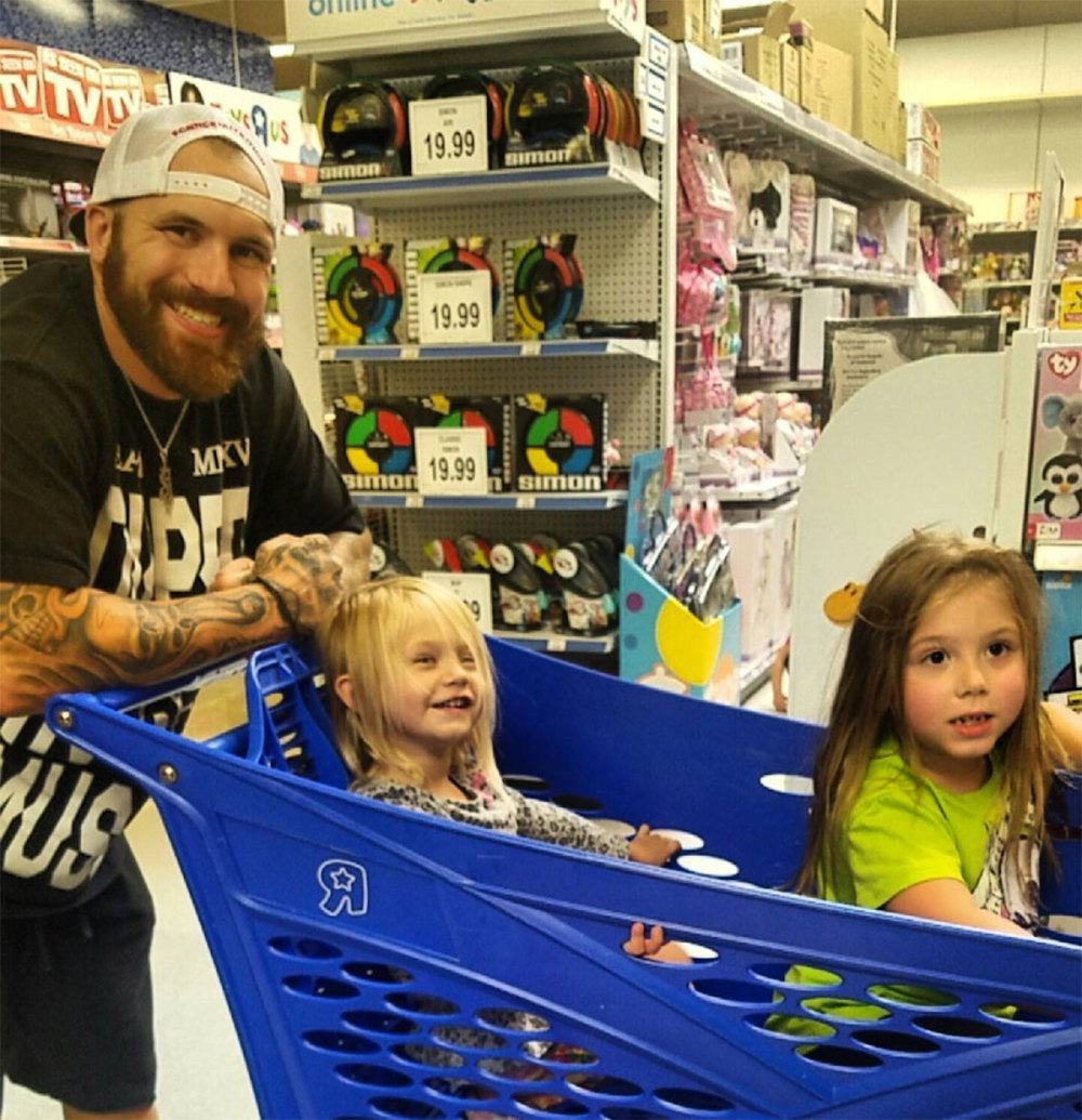 Chelsea Houska News - Us