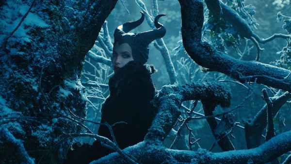 Angelina Jolie’s Daughter Vivienne Jolie-Pitt Joins Mom in Maleficent as Princess Aurora