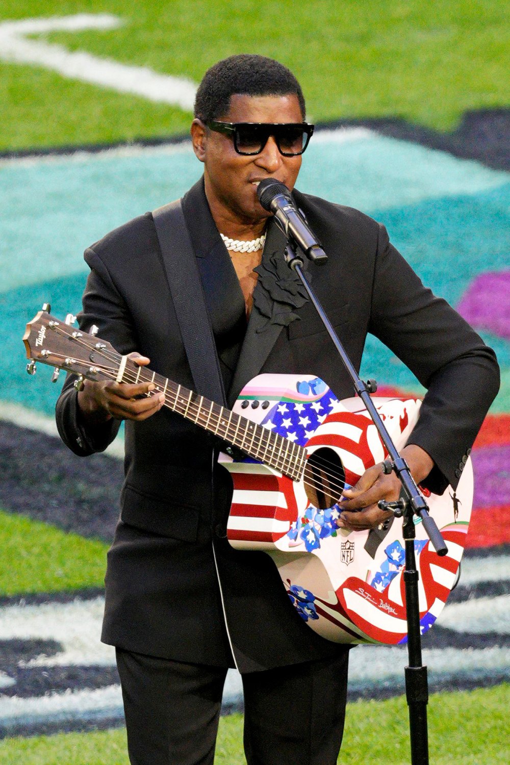 Babyface Sings ‘America the Beautiful’ at Super Bowl 2023 - 703