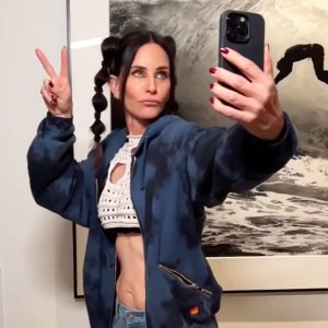 Court Cox Transforms into Gen Z Girl: ‘Am I Slaying This Right?’ white crop top