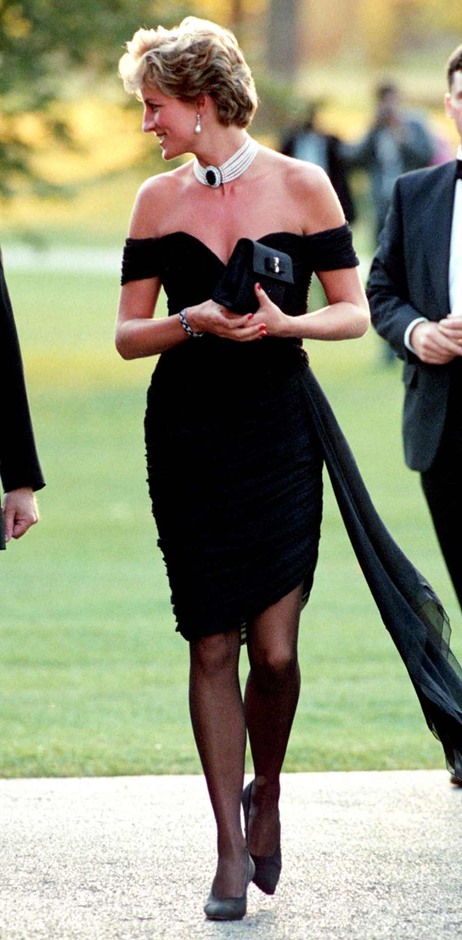 Princess Diana’s Revenge Dress Was Supposed to Be White Details Us