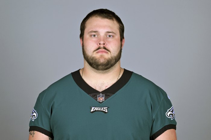 Eagles player Josh Sills Indicted for Rape, Kidnapping Days Before Super Bowl