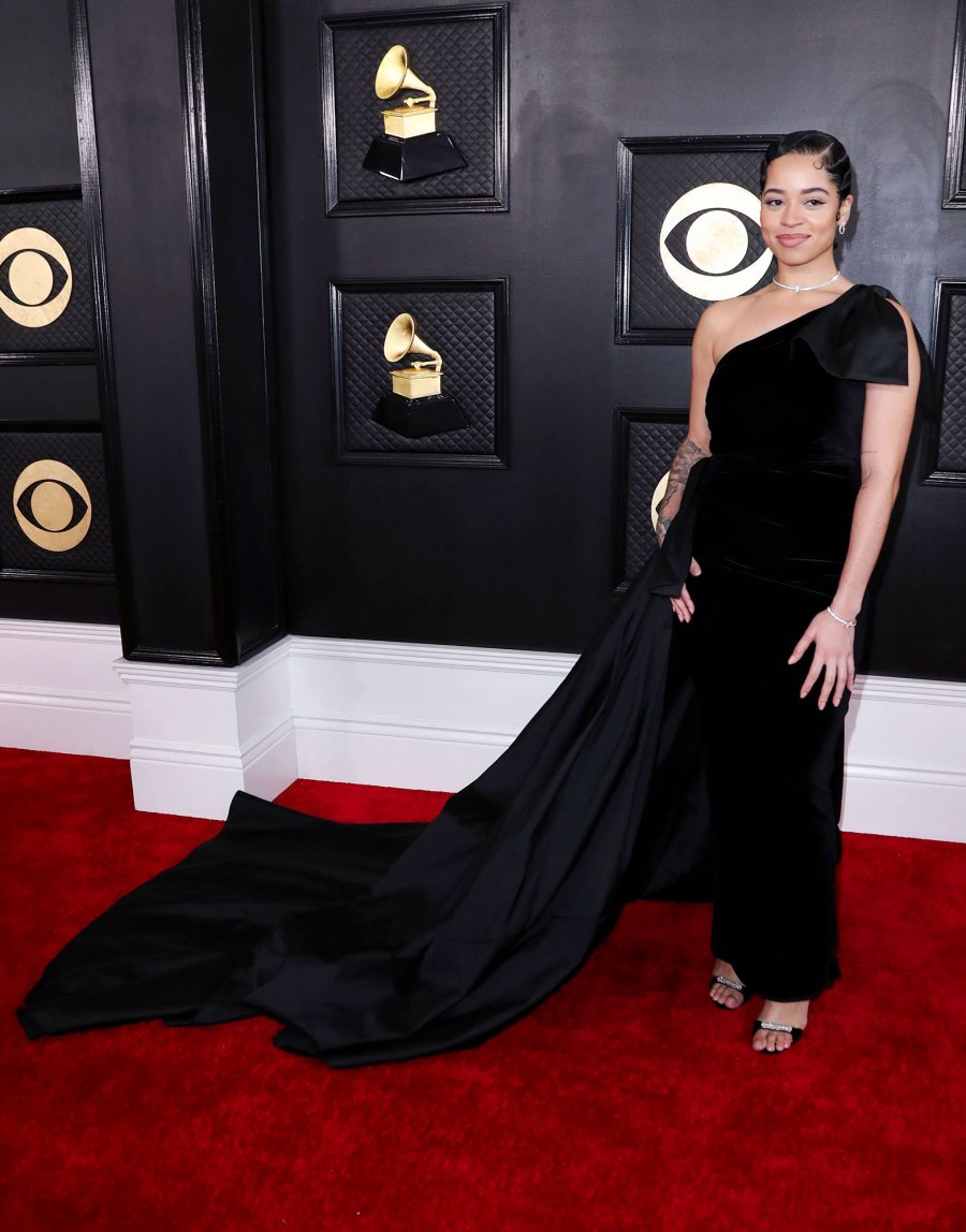 Ella Mai Red Carpet Arrive Arrival Grammys 2023