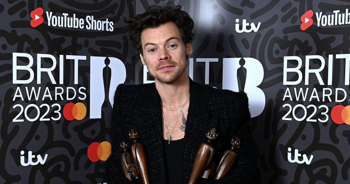 Brit Awards 2023: Harry Styles' Best Moments, Stylish Outfits