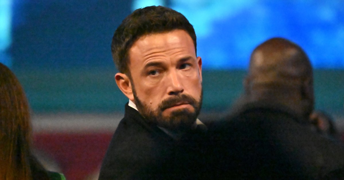 How Ben Affleck and Jennifer Lopez Really Reacted to His Grammys Memes 3