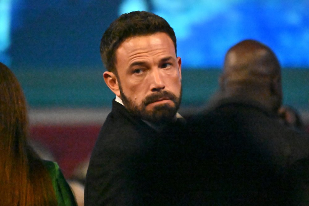 How Ben Affleck and Jennifer Lopez Really Reacted to His Grammys Memes