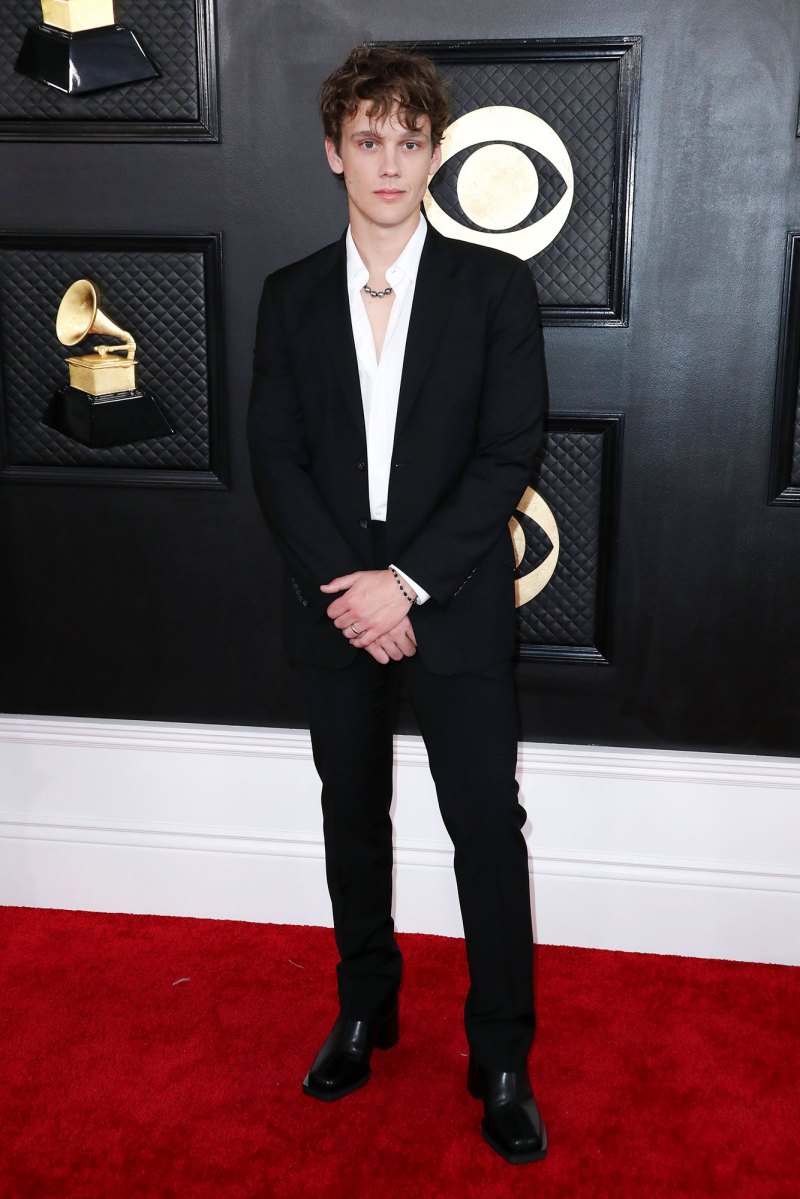 Hunter Doohan Red Carpet Arrive Arrival Grammys 2023