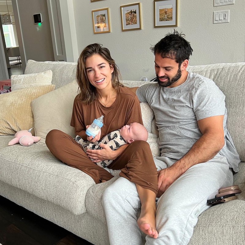 Jessie James Decker's 'Heart Is Full' After Reunion With Estranged Brother John and His Wife Ali- Photos - 236