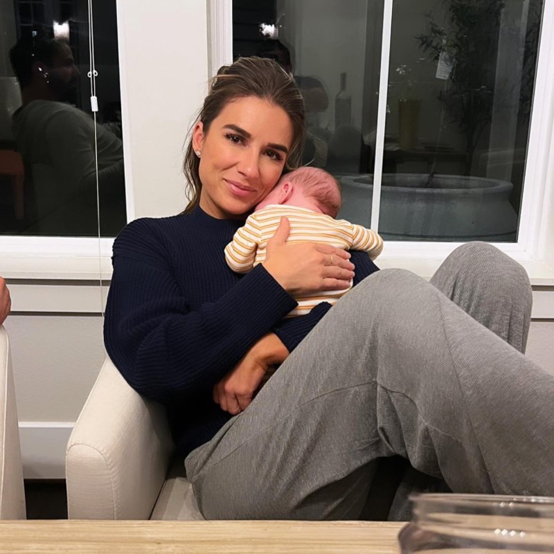 Jessie James Decker's 'Heart Is Full' After Reunion With Estranged Brother John and His Wife Ali- Photos - 240