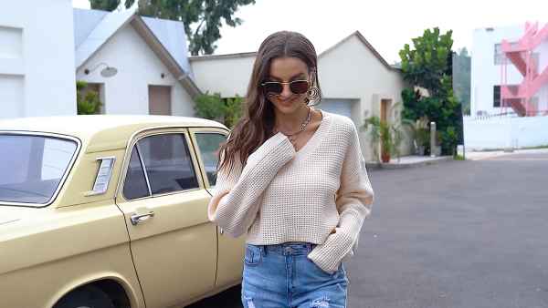 Jumppmile-Women's-V-Neck-Waffle-Knit-Crop-Top