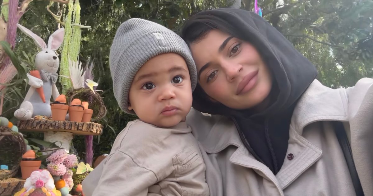 See The Cutest Photos of Kylie Jenner and Travis Scott’s Son Aire