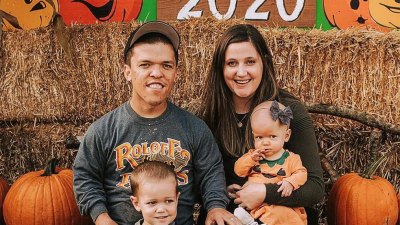 Little People, Big World Stars Zach and Tori Roloff’s Relationship Timeline - 010 FEATURE