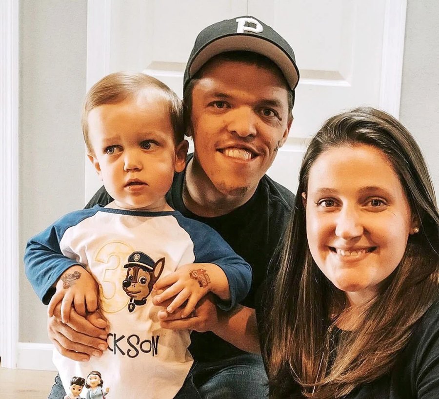 Little People, Big World Stars Zach and Tori Roloff’s Relationship Timeline - 026