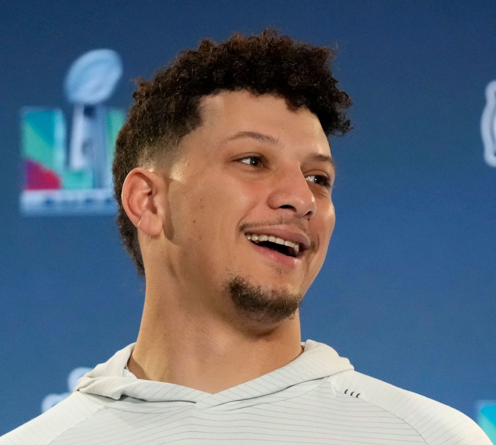 Patrick Mahomes Praises Wife Brittany Matthews and 2 Kids for 'Keeping Me Balanced' in NFL Honors Tribute white hoodie