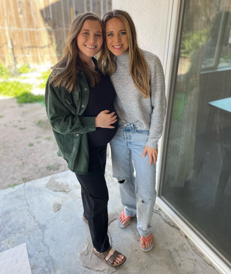 Pregnant Joy-Anna Duggar Visits Sister Jinger in Los Angeles