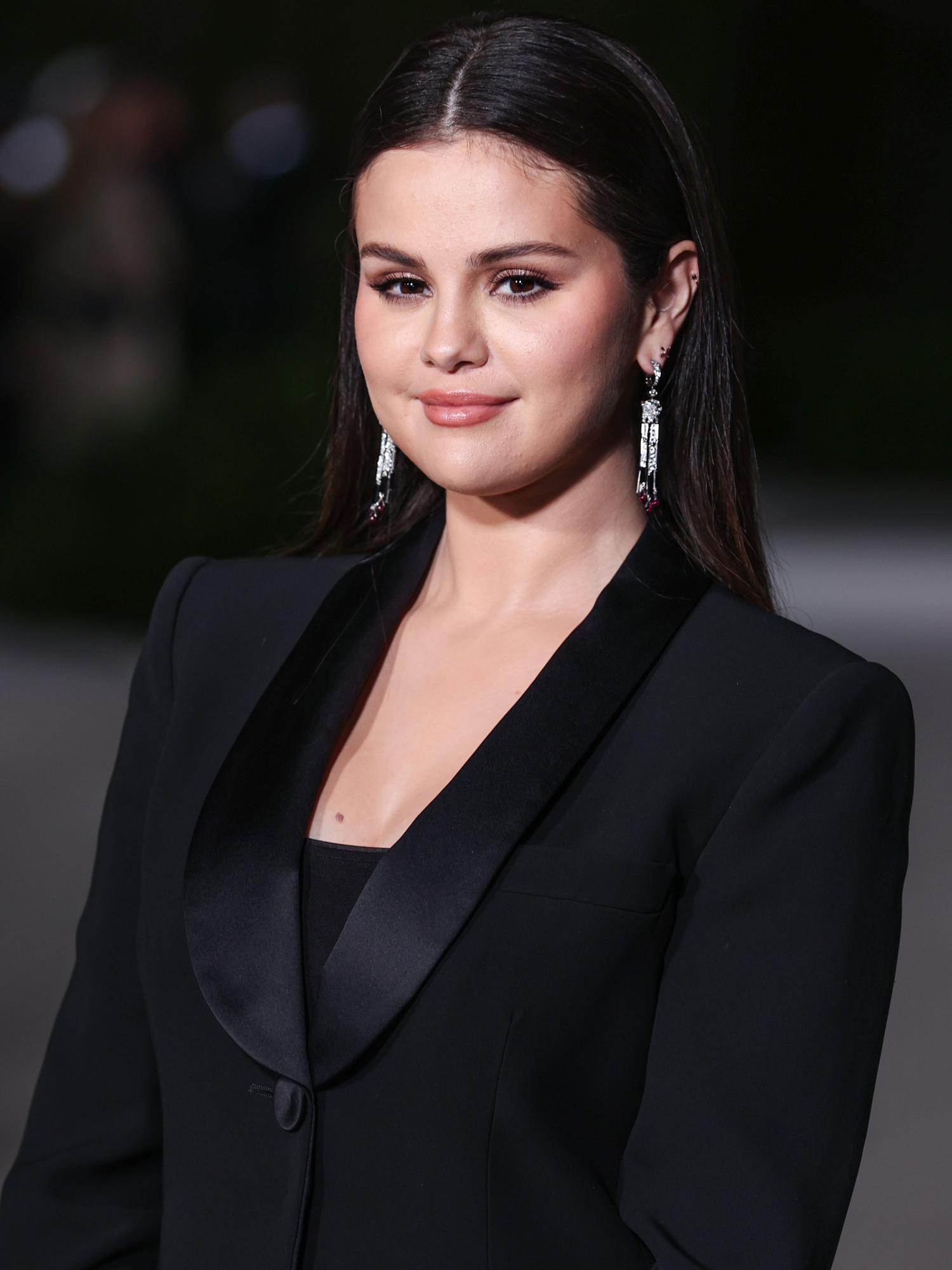 Selena Gomez Makes Her Social Media Return After Skipping 2023 SAG ...