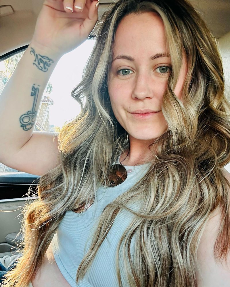 'Teen Mom 2' Alum Jenelle Evans Ups and Downs With Mom Barbara Evans: Custody Battle Over Jace, and More crop top