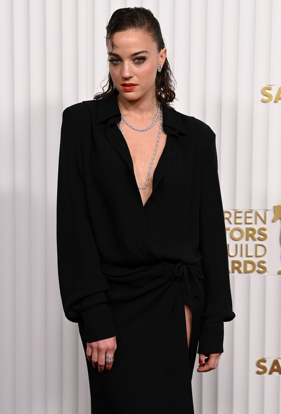 The 'White Lotus' Cast Brings Their A-Game to the 2023 SAG Awards Red Carpet: Haley Lu Richardson, Theo James and More Beatrice