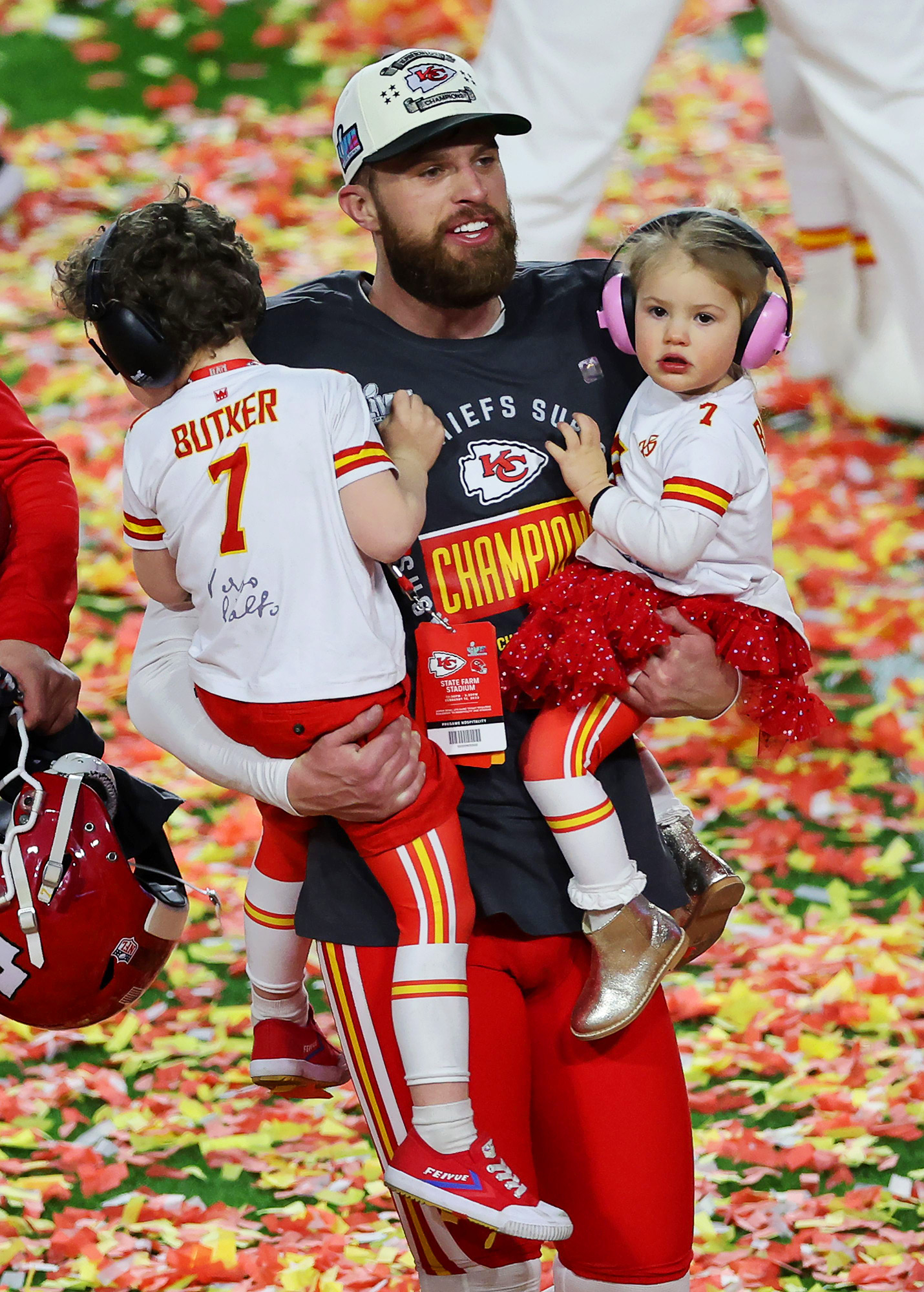 Tom Brady and More NFL Players Celebrating Super Bowl Wins With Their Kids Over the Years - 814 Super Bowl Lvii, Glendale, Arizona, United States - 12 Feb 2023