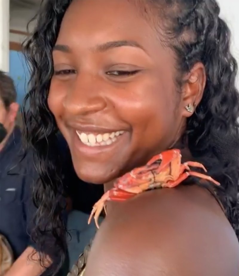 Tomfoolery Experts! ‘Outer Banks’ Cast’s Best Behind-the-Scenes Moments crab