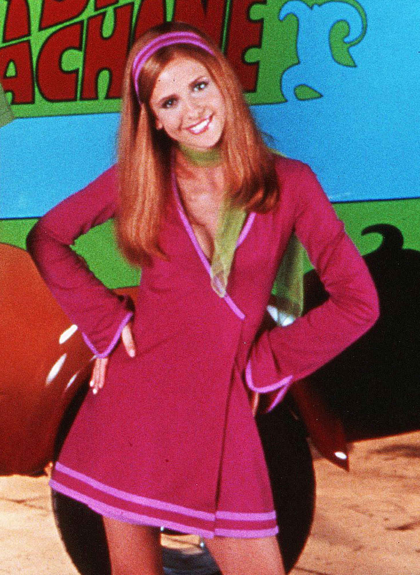 Find Out Why Sarah Michelle Gellar's Kiss With Velma-Daphne Was