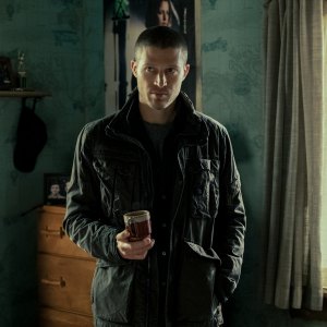 Zach Gilford Breaks Down Riley's Fate on 'Midnight Mass