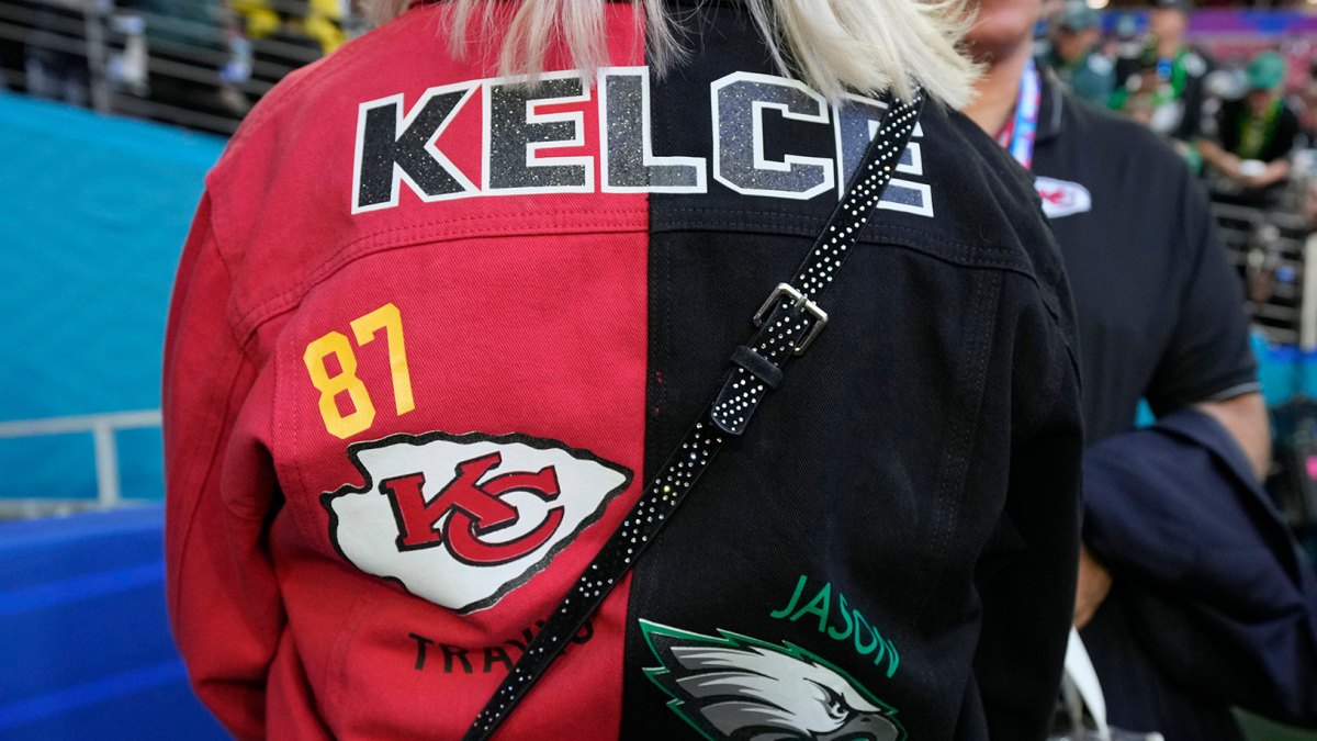 Donna Kelce Pops in Custom Eagles-Chiefs Sneakers at Super Bowl 2023 –  Footwear News