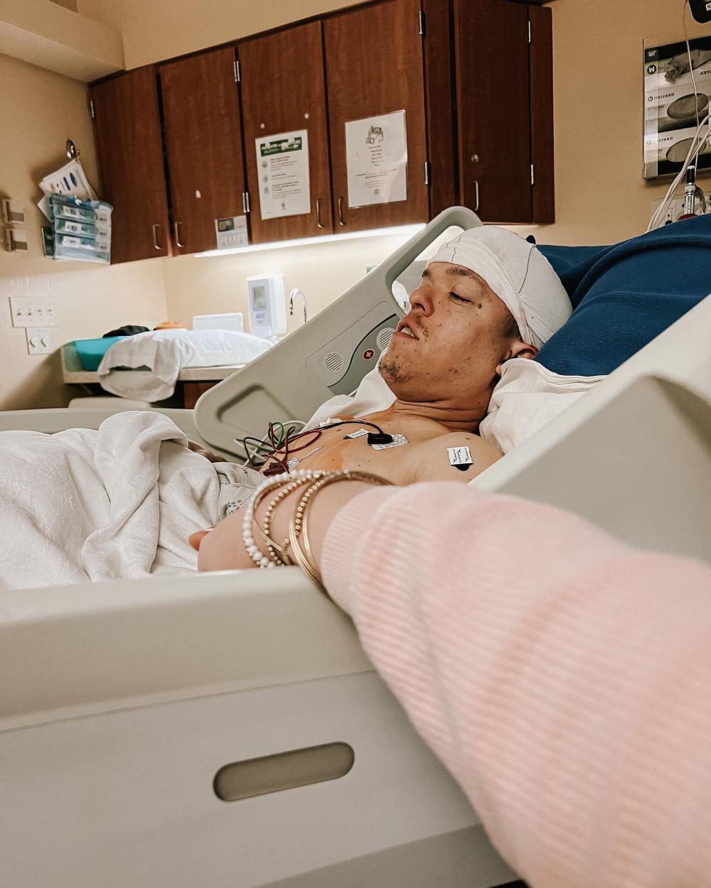 &lsquo;Little People Big World&rsquo; Star Zach Roloff Undergoes Emergency Shunt Revision