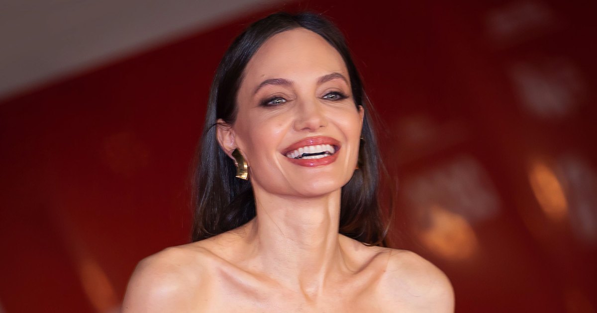 Angelina Jolie Files Trademark for Clothing Line Under Atelier Jolie