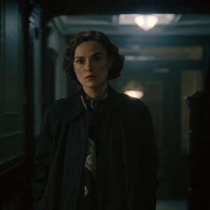 Keira Knightley as Loretta McLaughlin in 20th Century Studios' BOSTON STRANGLER