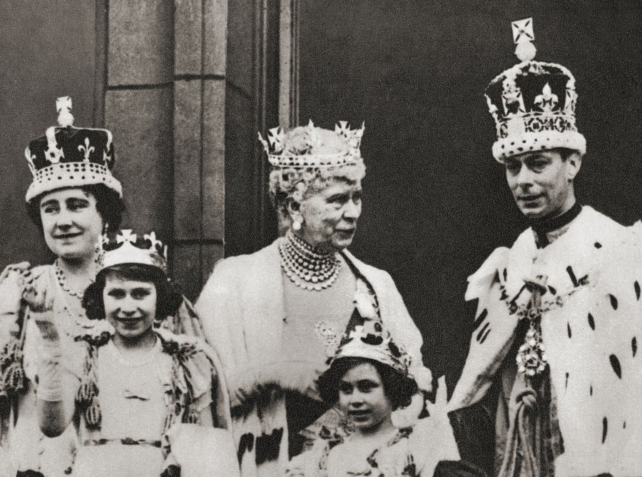 Breaking Down Every Step in a Coronation Ceremony for the Royal Family- Details - 452
