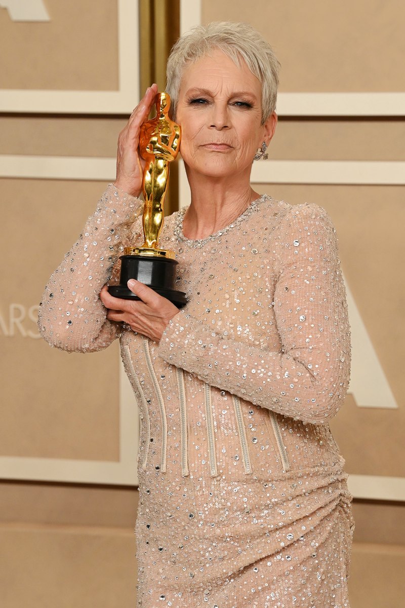 Dwyane Wade, Cynthia Nixon and More Celebrity Parents Supporting Their LGBTQ Kids - Jamie Lee Curtis - 730 - 731