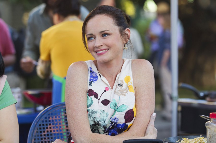 'Gilmore Girls' Costume Supervisor Claims to Reveal Father of Rory's Baby- Quotes From Alexis Bledel and More Cast Members - 001 Alexis Bledel