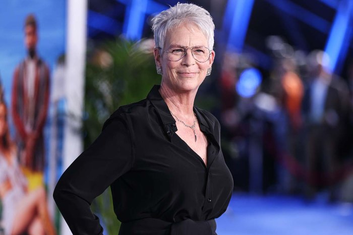 Jamie Lee Curtis Reflected on Family's 'Legacy' Before 1st Oscars Win