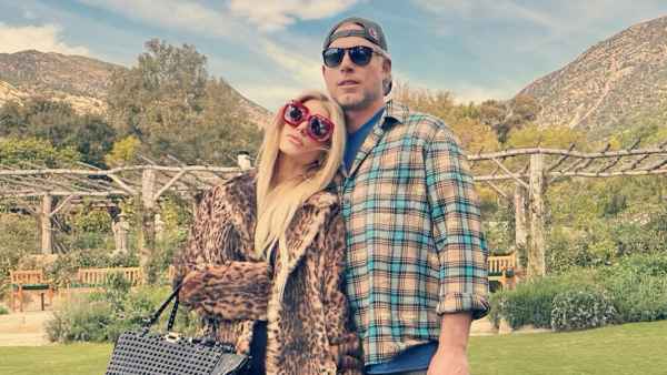 Jessica Simpson Shares PDA Pics From Getaway With Husband Eric Johnson
