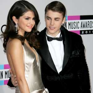 Justin Bieber and Selena Gomez Are Officially Back Together!
