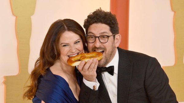 Oscars 2023 Katie Lowes and Adam Shapiro