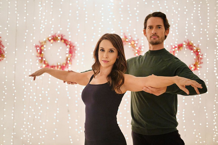 Lacey Chabert Will Kemp Christmas Waltz