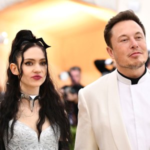 Promo Grimes Reveals She Changed 1-Year-Old Daughter's Name to Symbol Representing Curiosity Elon Musk