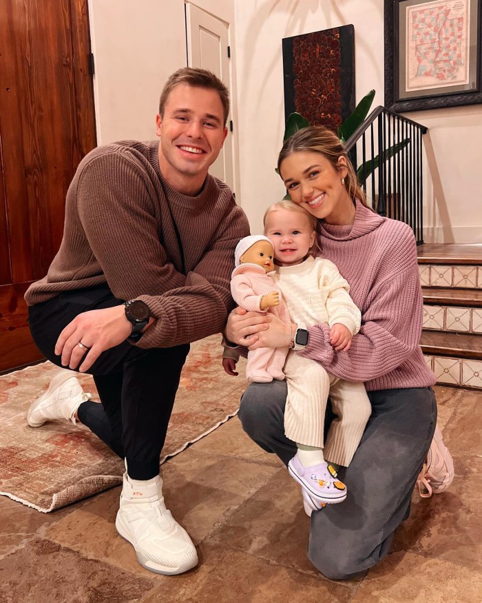 Sadie Robertson Says 2nd Pregnancy Made Her Feel ‘A Lot Less Shallow’: My Body Has a 'Whole New Meaning'