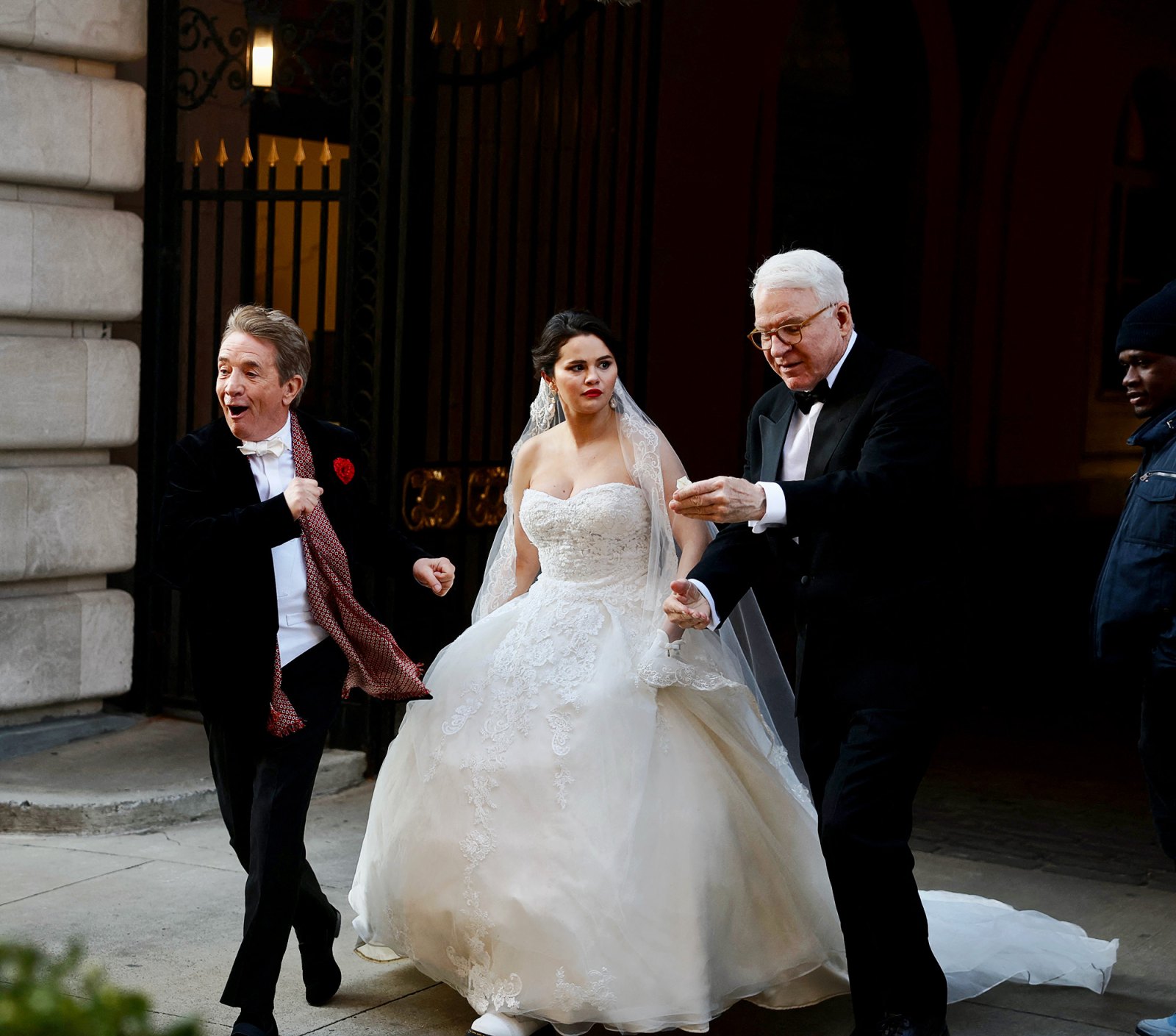 Steve Martin Recreates 'Father of the Bride' Photo With 'Only Murders in the Building' Costar Selena Gomez - 074
