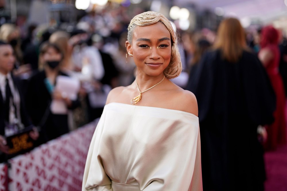 Tati Gabrielle Weighs In on How Netflix's 'You' Should End for Joe Goldberg
