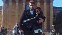 Playing Tourists! Jana Kramer and BF Allan Russell Visit Philly Together